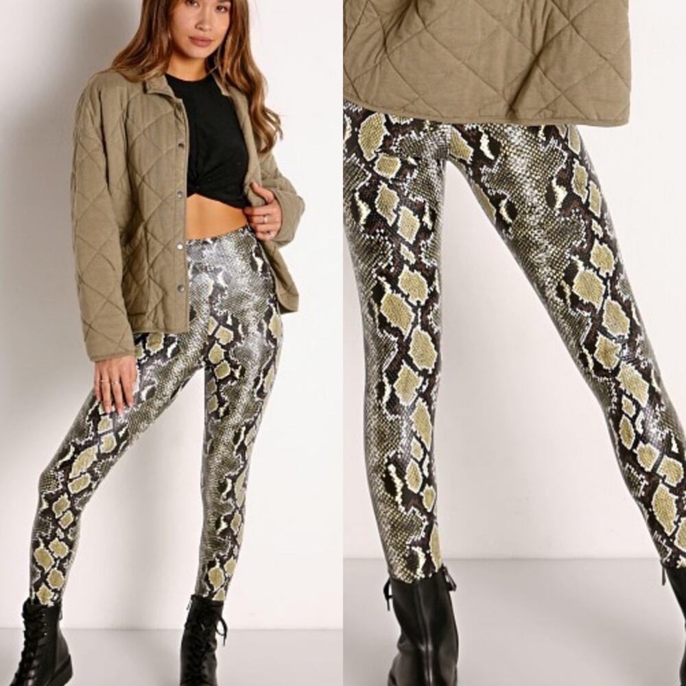NWT Commando Faux Snakeskin Olive Control Leggings